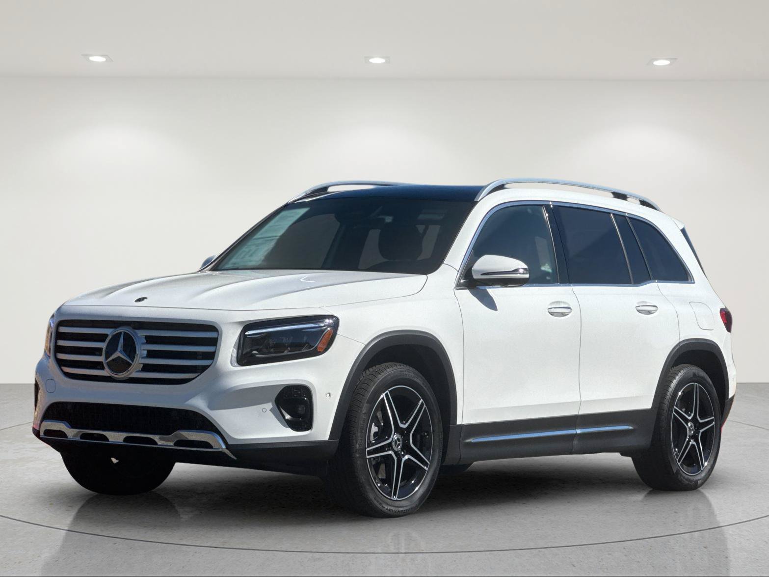 Certified 2026 Mercedes-Benz GLB 250 4MATIC image 2