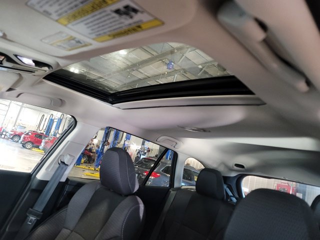 Used 2025 Subaru Outback Premium AWD/4WD image 9