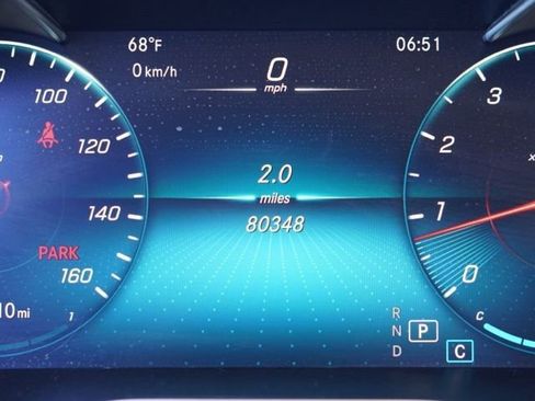 Used 2022 Mercedes-Benz GLC 300 4MATIC w/ Premium Package Lite image 21