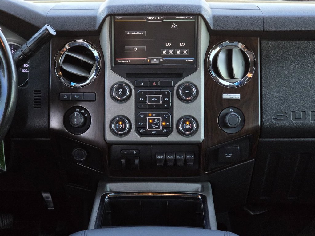 Used 2014 Ford F250 Lariat w/ Lariat Interior Package AWD/4WD image 15