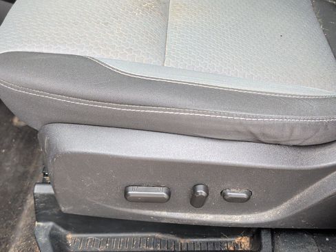 Used 2017 Ford Escape SE image 13