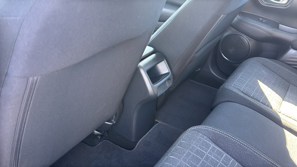 Used 2025 Honda HR-V LX image 31