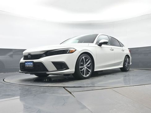 Used 2023 Honda Civic Touring image 30