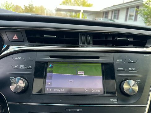 Used 2013 Toyota Avalon XLE Touring FWD image 23