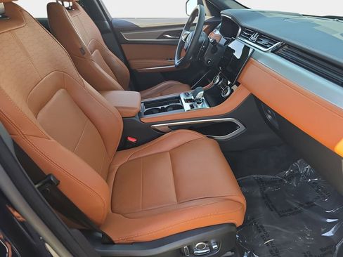 Used 2025 Jaguar F-PACE R-Dynamic S image 10