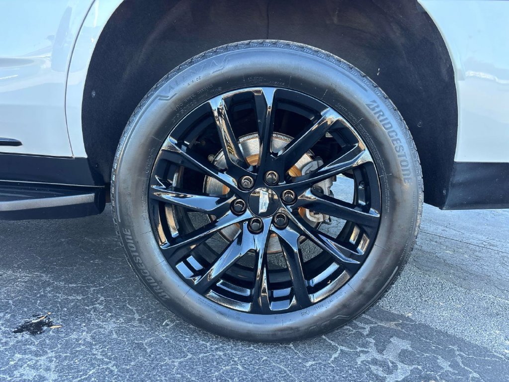 Used 2021 Cadillac Escalade Sport w/ LPO, ONYX Package AWD/4WD image 3