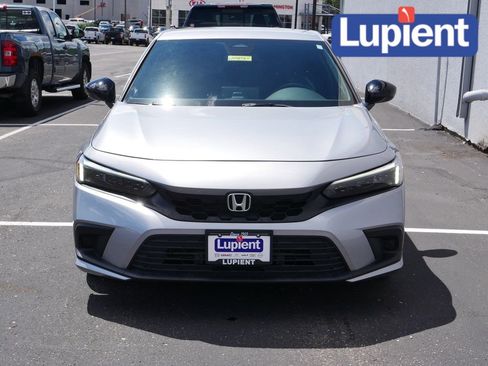 Used 2023 Honda Civic Sport image 9