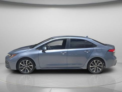 Used 2021 Toyota Corolla SE FWD image 3