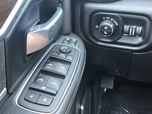 Used 2024 RAM 2500 Laramie w/ Safety Group image 33