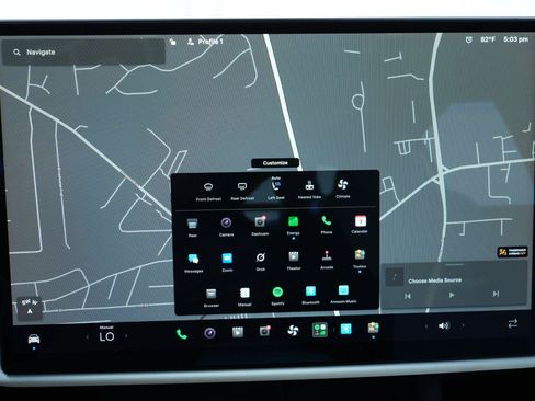 Used 2023 Tesla Model X AWD/4WD image 31