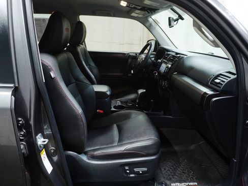 Used 2019 Toyota 4Runner TRD Off-Road Premium image 11