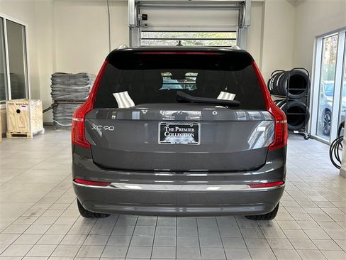 Certified 2024 Volvo XC90 T8 Plus image 3