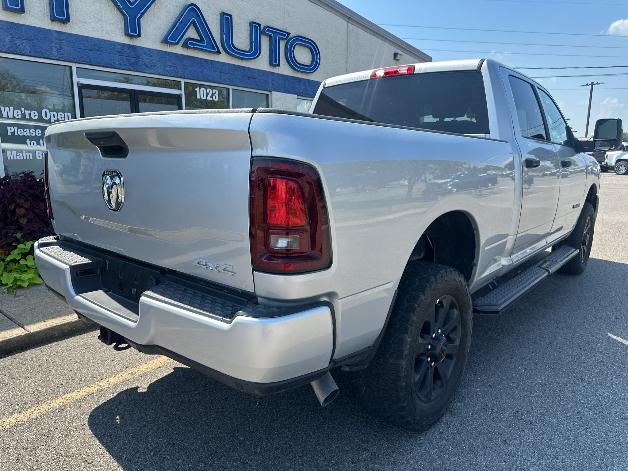 Used 2026 RAM 2500 Big Horn AWD/4WD image 4