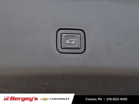 Certified 2023 Chevrolet Traverse LT w/ LPO, Floor Liner Package image 33