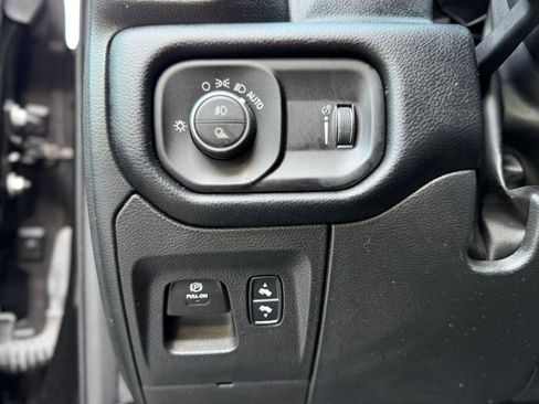 Used 2022 RAM 1500 Big Horn AWD/4WD image 26
