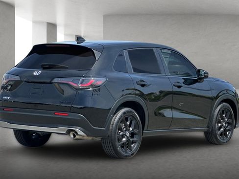 Used 2023 Honda HR-V Sport image 4