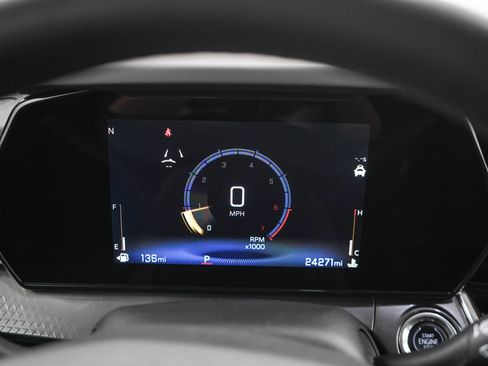 Used 2024 Chevrolet Trax ACTIV w/ Sunroof Package FWD image 23