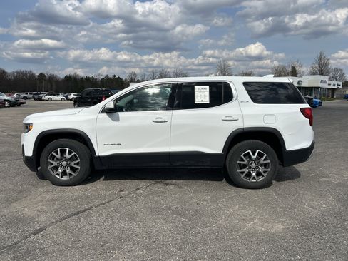 Used 2020 GMC Acadia SLE w/ LPO, Floor Liner Package FWD image 6