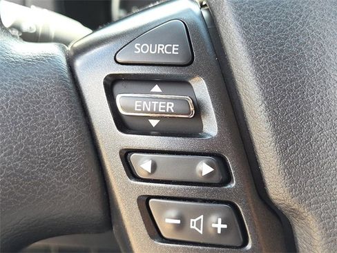 Used 2022 Nissan Frontier SV image 24