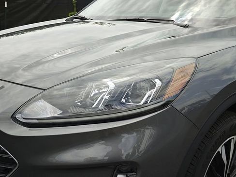 Used 2022 Ford Escape SEL w/ SEL Stealth AWD Package image 12