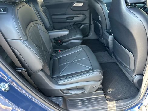 New 2027 Kia Telluride EX w/ Towing Package FWD image 15