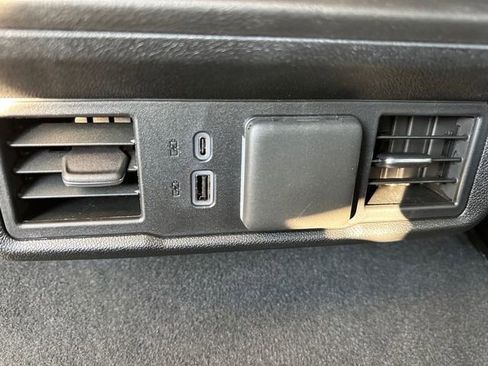 New 2025 GMC Sierra 1500 Elevation image 19