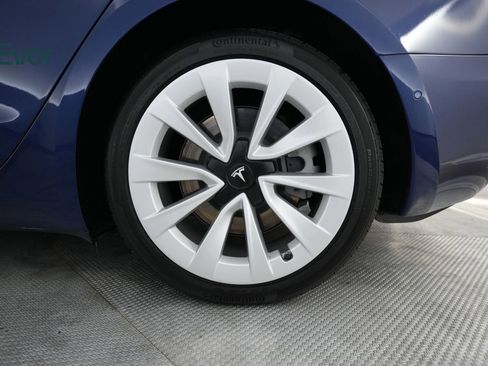 Used 2022 Tesla Model 3 RWD image 9