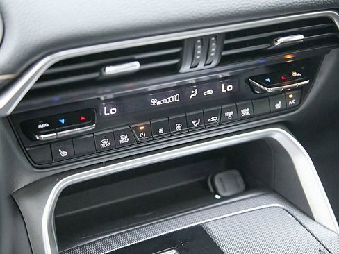 Used 2025 MAZDA CX-90 3.3 Turbo w/ Preferred Package image 15