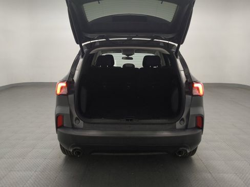 Used 2021 Ford Escape SE w/ SE Sport Appearance Package image 29