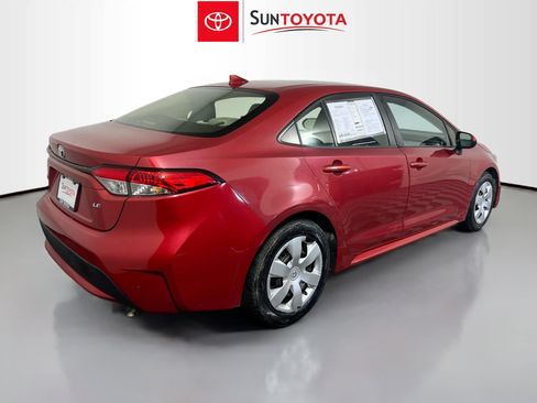 Used 2020 Toyota Corolla LE FWD image 4