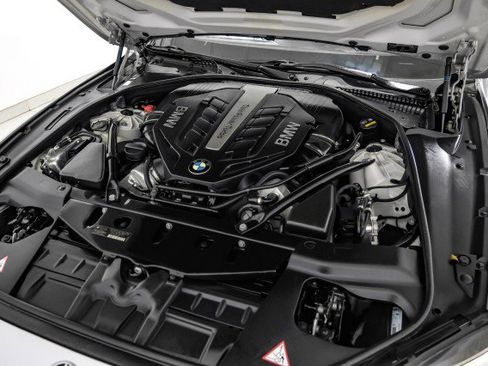 Used 2015 BMW 650i Convertible image 44