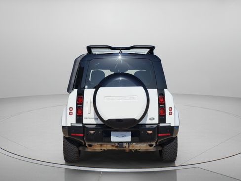 Certified 2023 Land Rover Defender 110 X-Dynamic SE AWD/4WD image 4