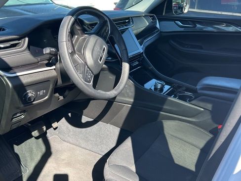 Used 2023 Jeep Grand Cherokee Laredo w/ Trailer Tow Prep Group (B) image 21