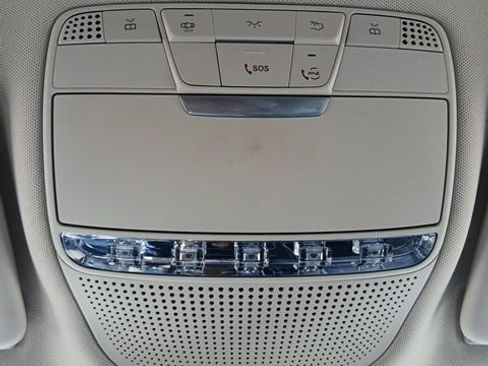 Used 2020 Mercedes-Benz GLC 300 image 28