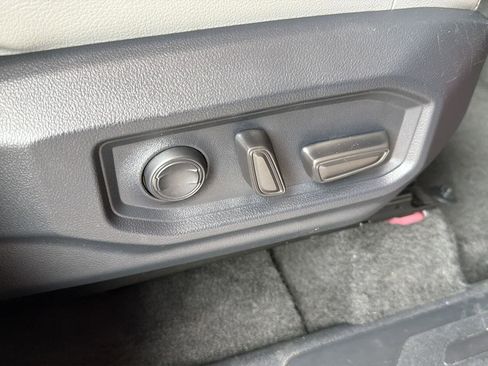 Used 2025 Toyota Tundra Limited w/ Power Package AWD/4WD image 17