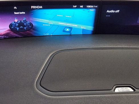 Used 2025 Lincoln Navigator Reserve image 16