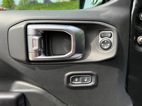 Used 2020 Jeep Wrangler Unlimited Sport AWD/4WD image 12