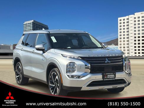 Used 2024 Mitsubishi Outlander 4WD Plug-In Hybrid image 1