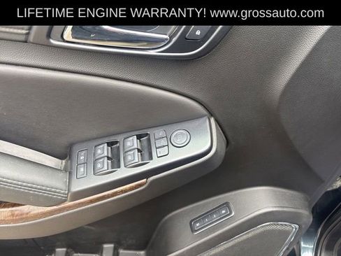 Used 2019 Chevrolet Suburban LT AWD/4WD image 10