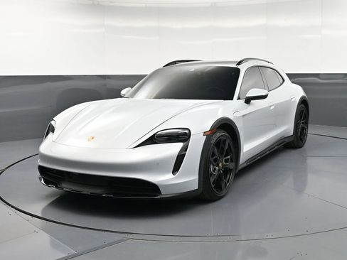 Certified 2024 Porsche Taycan 4 Cross Turismo AWD/4WD image 1
