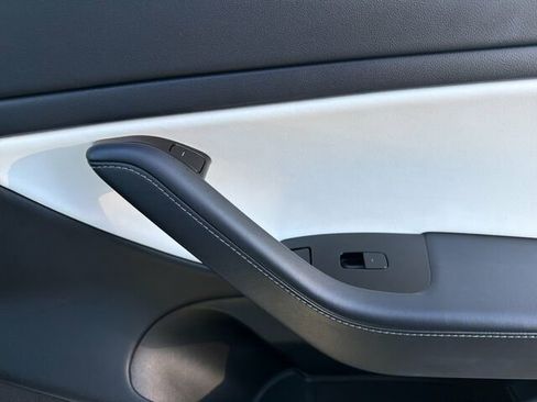 Used 2020 Tesla Model 3 Standard 4D Sedan image 21