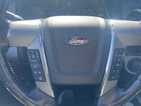 Used 2016 Ford Expedition Platinum image 18