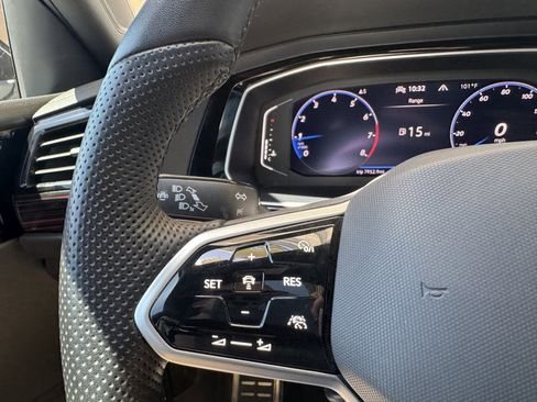 Used 2024 Volkswagen Jetta GLI Autobahn w/ GLI Black Package image 29