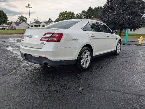 Used 2014 Ford Taurus SEL FWD image 6