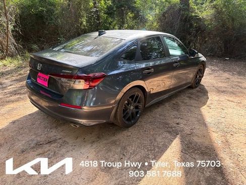 Used 2025 Honda Civic Sport image 10