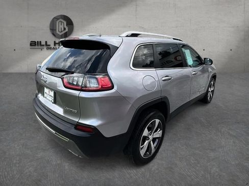 Used 2019 Jeep Cherokee Limited w/ Luxury Group AWD/4WD image 6