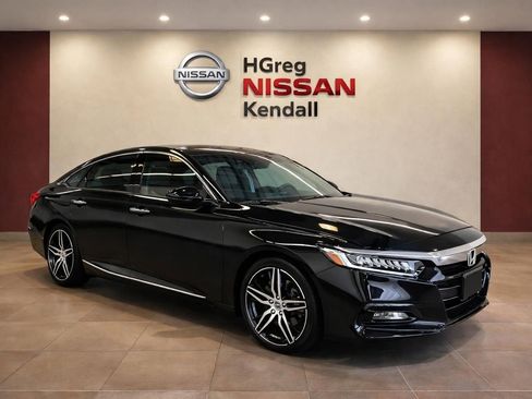 Used 2021 Honda Accord Touring image 4