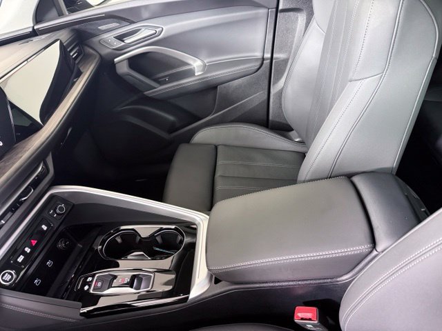 Certified 2025 Audi Q5 Premium w/ Premium Plus AWD/4WD image 13