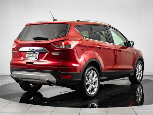 Used 2016 Ford Escape Titanium image 7