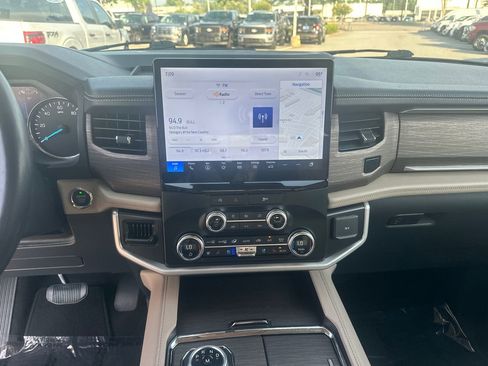Certified 2024 Ford Expedition Limited RWD image 28
